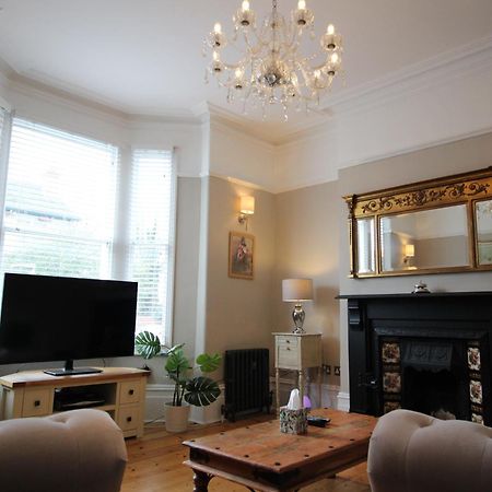 Orwell Villa Elegant Period 5 Bed Close To Town Sleeps 15 كيلتنهام المظهر الخارجي الصورة