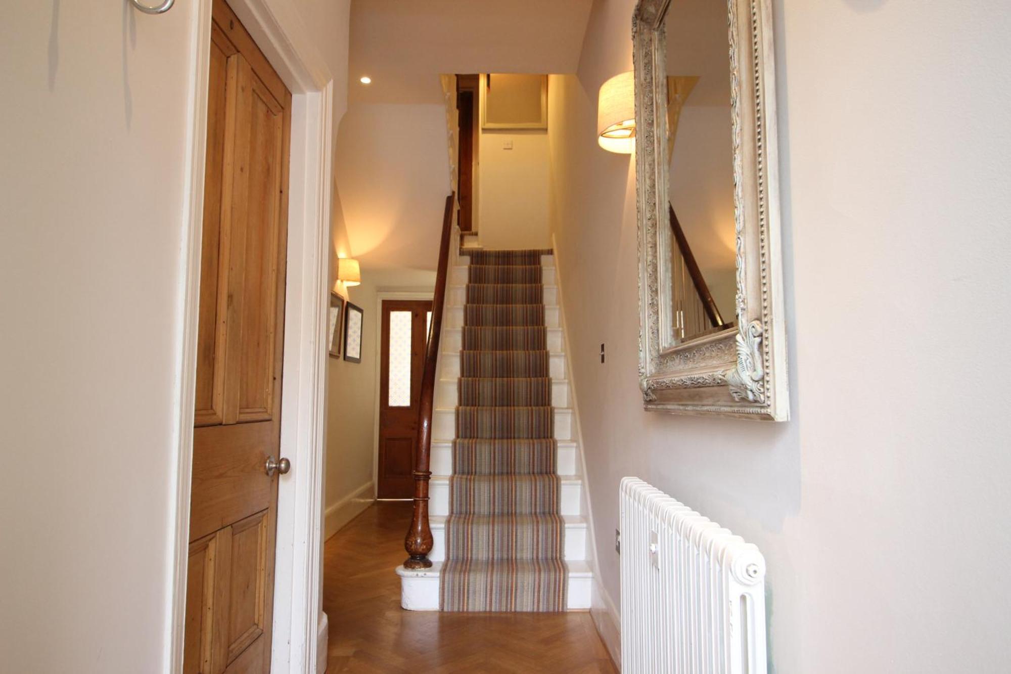 Orwell Villa Elegant Period 5 Bed Close To Town Sleeps 15 كيلتنهام المظهر الخارجي الصورة