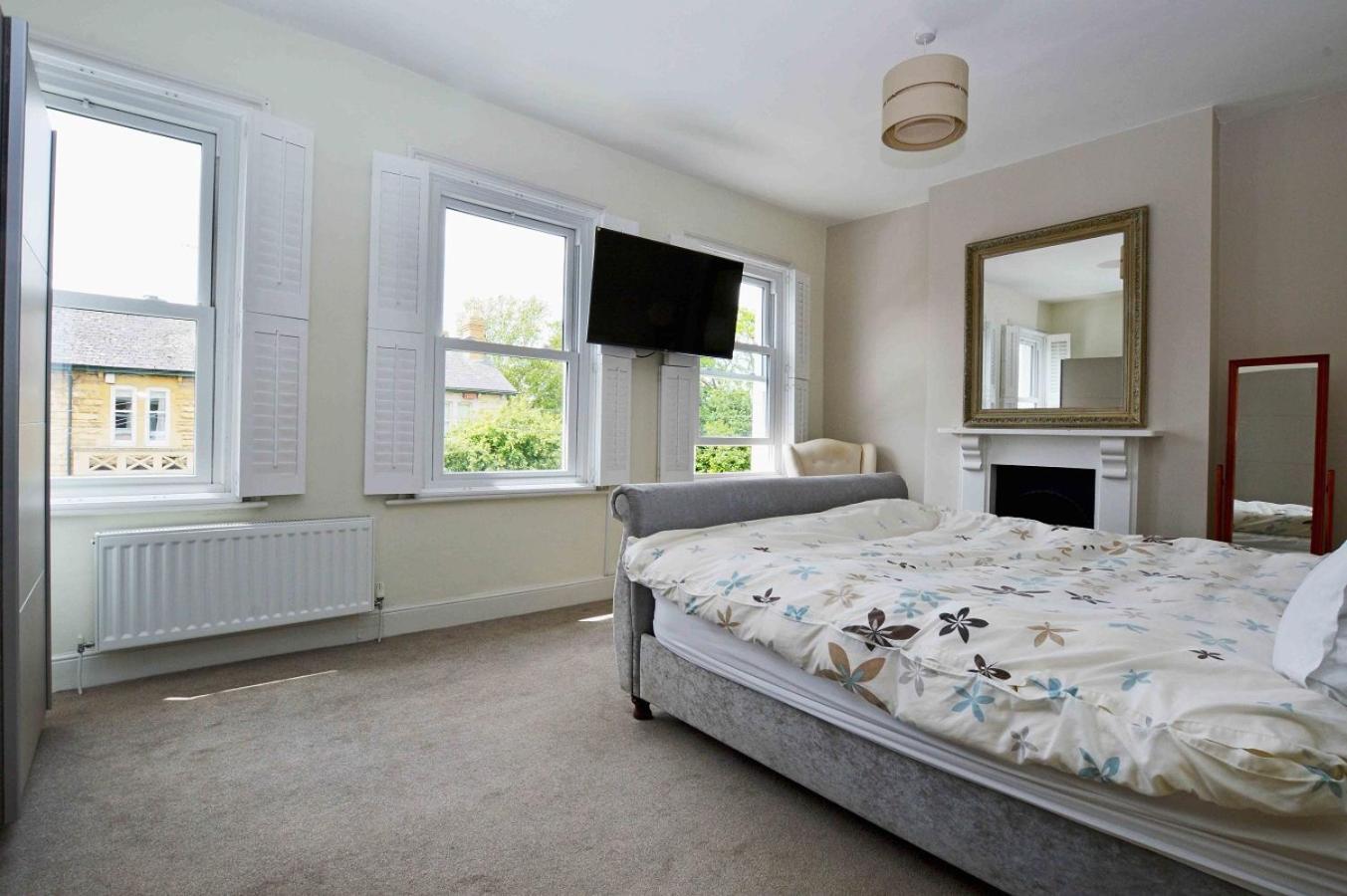 Orwell Villa Elegant Period 5 Bed Close To Town Sleeps 15 كيلتنهام المظهر الخارجي الصورة